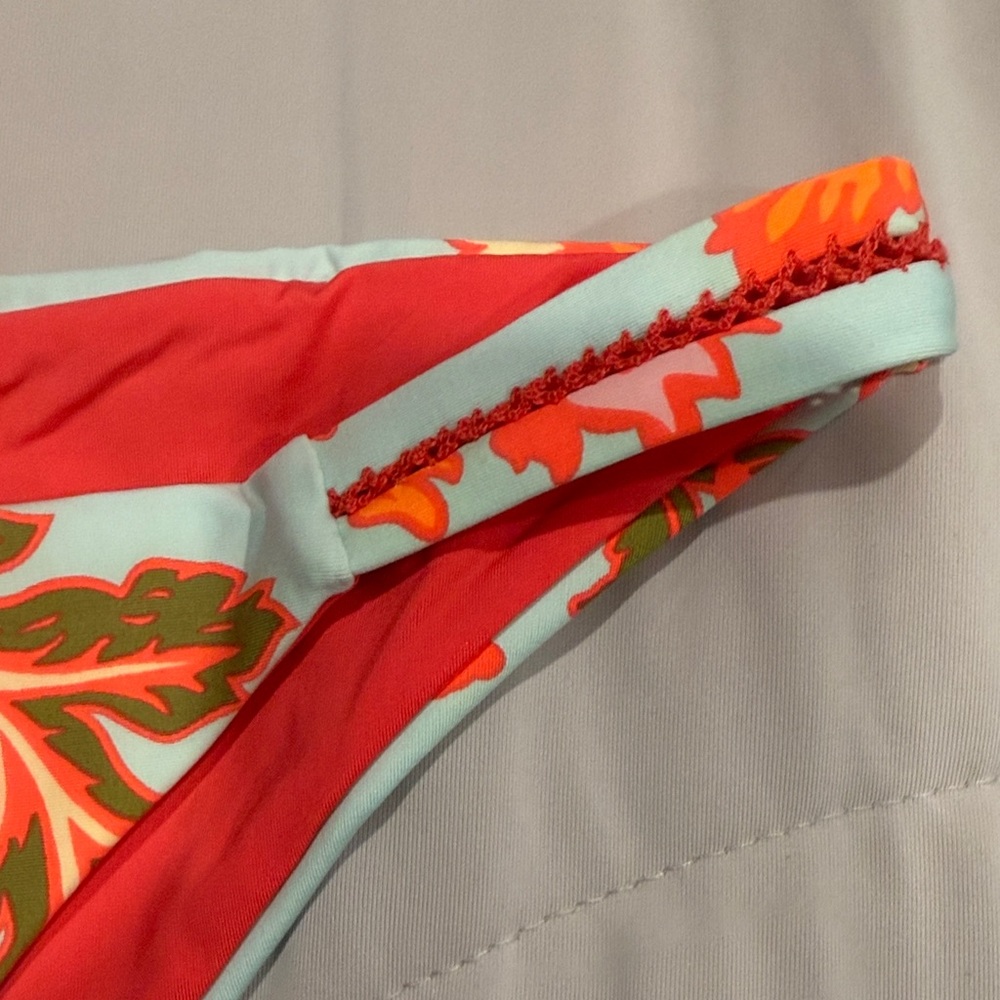 Maaji Floral Reversible Bikini Set Size L NWT - Picture 5 of 11